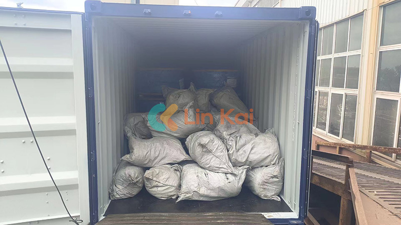 ຕ້ານການບິດເຊືອກສາຍເຫຼັກ loaded ໃນຕູ້ຄອນເທນເນີ, ກຽມພ້ອມສໍາລັບອິນໂດເນເຊຍ